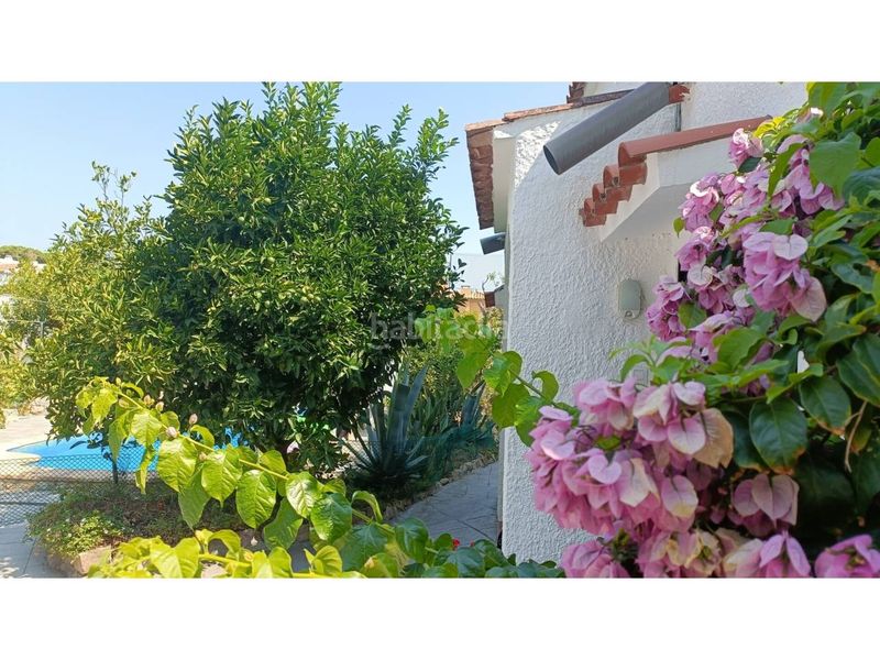 Foto 85948835-3ca6-4cc8-8d21-1c1f2410659d. Casa amb aparcament piscina a Riells Escala (L´)