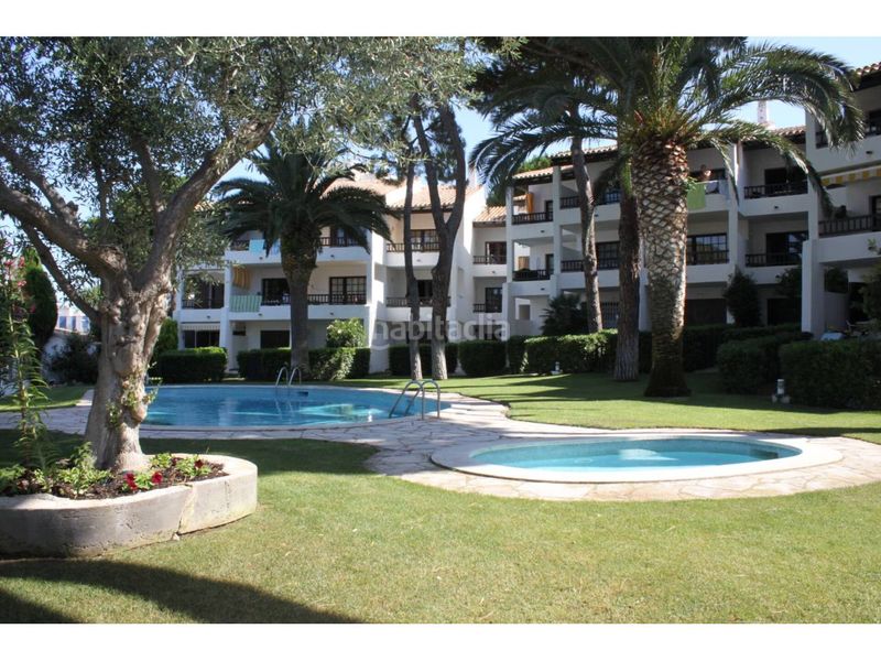 Foto 5ecc110e-2543-4070-9db8-010ad2245c38. Etagenwohnung in calle berenguer mallol 8 in Port - La Clota - Puig Sec Escala (L´)
