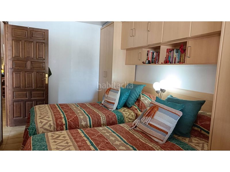 Foto cd78c2a5-00db-4928-8805-02bb6b56e740. Etagenwohnung in calle berenguer mallol 8 in Port - La Clota - Puig Sec Escala (L´)