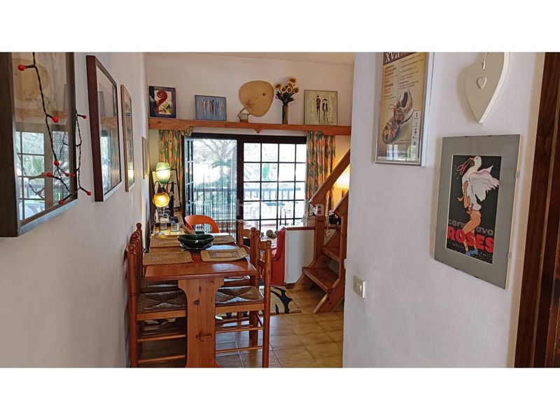 Foto d215300c-0c9c-4bbd-8a2f-5558f65d25a4. Etagenwohnung in calle berenguer mallol 8 in Port - La Clota - Puig Sec Escala (L´)