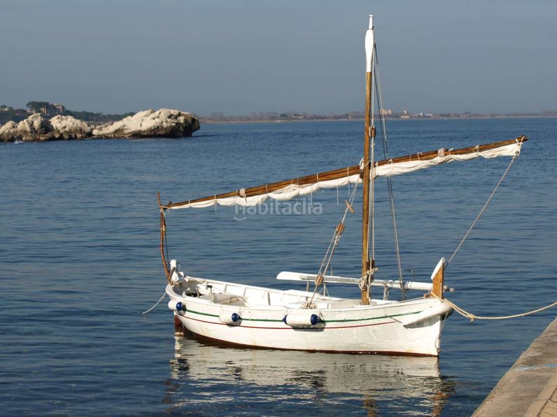 Foto fada0a5b-aeec-4f7f-8169-b07ddfd8856a. Etagenwohnung in calle berenguer mallol 8 in Port - La Clota - Puig Sec Escala (L´)