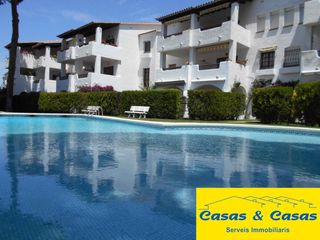 Etagenwohnung  Calle bescanó. Pis en venta en lescala