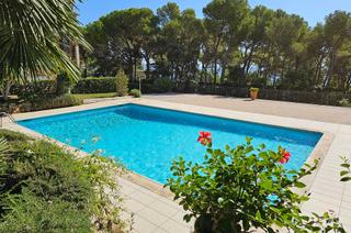 Apartament a N/a. Gran terraza con vista al mar
