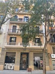 Business premise in Carrer de Rocafort 155