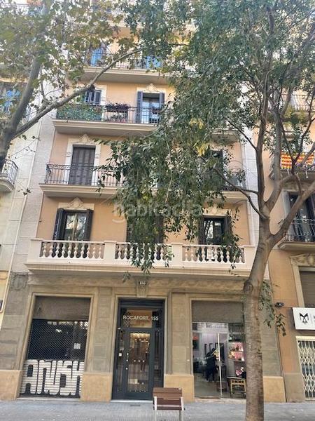 Foto 22abfe59-cf60-4db1-88be-36ad737dfabe. Locale commerciale in carrer de rocafort 155 in La Nova Esquerra de l´Eixample Barcelona