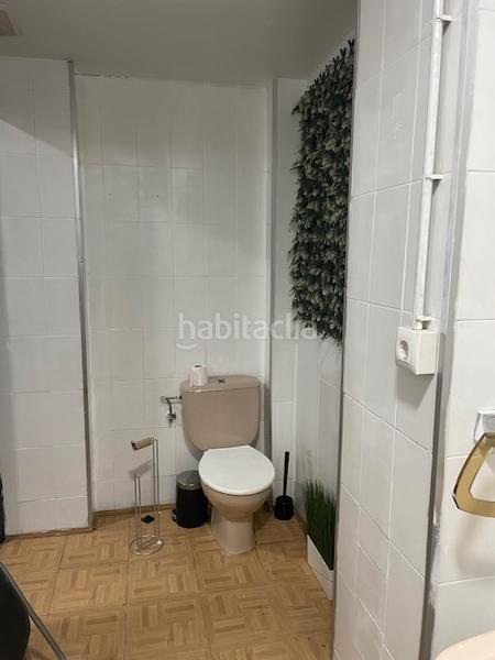 Foto 3f98cc1a-906f-4035-be35-a9227c9c2899. Locale commerciale in carrer de rocafort 155 in La Nova Esquerra de l´Eixample Barcelona