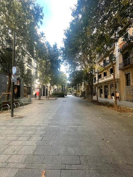 Foto b19191f0-9d35-461c-80c2-38ea03d8e80c. Locale commerciale in carrer de rocafort 155 in La Nova Esquerra de l´Eixample Barcelona