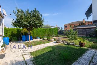 Maison à Pinemar. Casa en un entorno costero