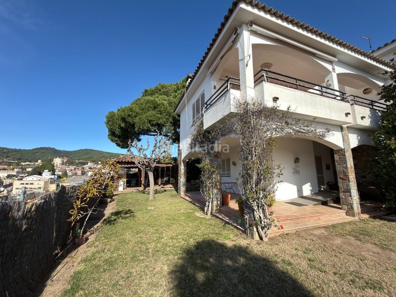 Foto 415b4076-6f1e-4869-a0e7-f0755834cc83. Casa amb aparcament piscina a Canet de Mar