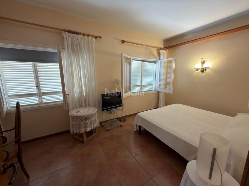 Foto d8006594-1cce-4a93-8fd9-fd4044f903be. Casa amb aparcament piscina a Canet de Mar