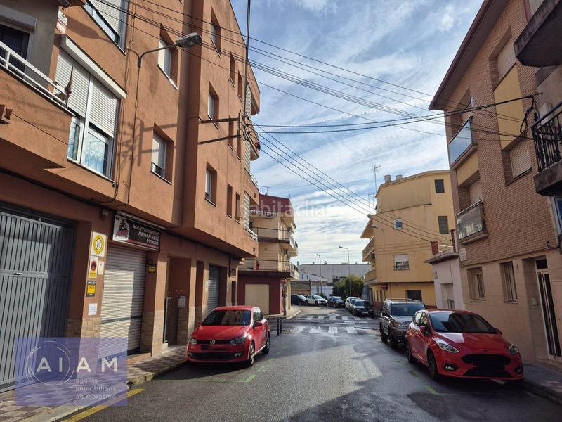 Foto c76bfbc2-b935-4de4-a63e-e13508913d00. Terreno residencial solar edificable tres plantas en Pineda de Mar