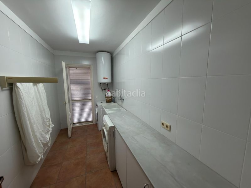 Foto 43c2a5e3-49fa-4bbf-8004-9fff3de9efa7. Casa amb calefacció aparcament piscina a Canet de Mar