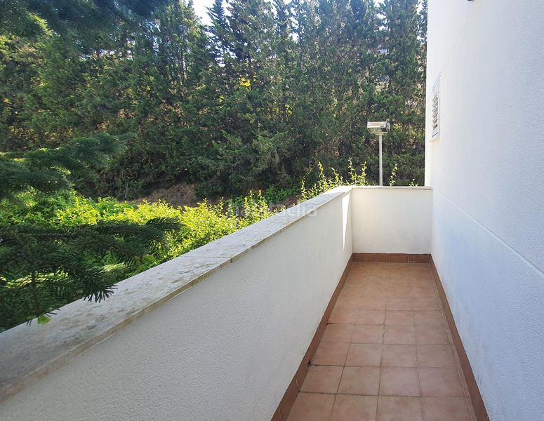 Foto 4c2f97e2-62e1-4922-8edf-5cb4e3e17901. Casa adossada amb aparcament piscina a Canet de Mar