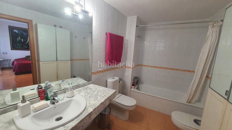 Foto f8504054-bb4d-422d-be26-a238323bc752. Casa adossada amb aparcament piscina a Canet de Mar