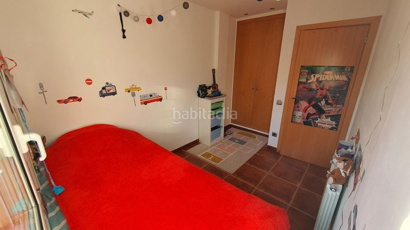 Foto d916d8ce-790b-4669-b792-c4e6f8b35791. Casa adossada amb aparcament a Canet de Mar