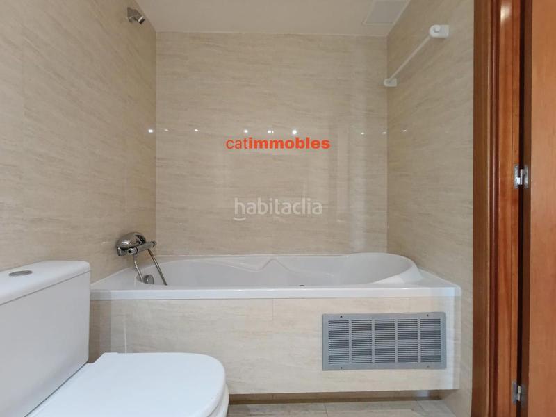 Foto bdc2b602-eeb0-4ab7-bf7e-9af898a78816. Location duplex avec chauffage parking piscine dans Sitges