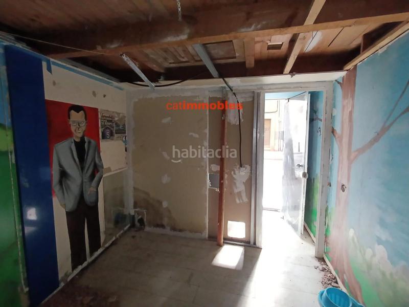 Foto b14a58b2-cb8d-4021-be71-bbbb2a7177e8. Alquiler local comercial local en alquiler de 16m2 en dos alturas en calle baldomer solà, en Badalona