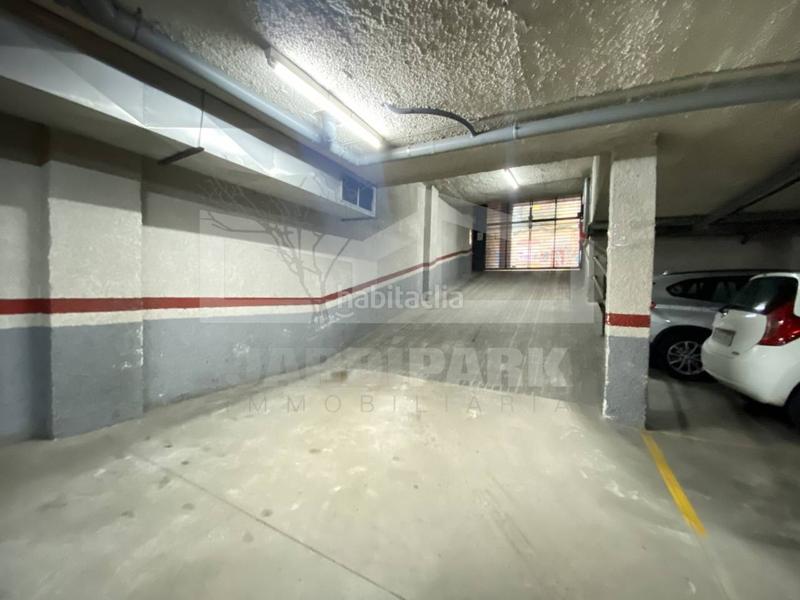 Foto 90f18179-40ce-4aeb-9623-9d179d486083. Parking voiture dans Centre Sabadell