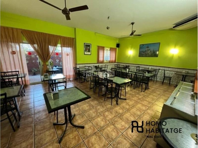 Foto c4d81c7d-a541-4930-b003-0456bc631ca8. Traspaso local comercial traspaso restaurante Centre en Sabadell