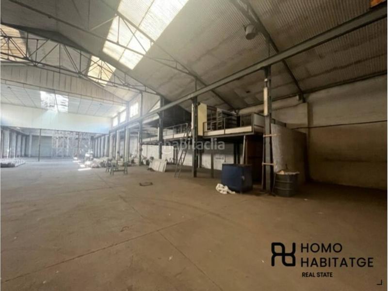 Foto a6809801-366f-4f98-b391-99996d3a2714. Nau industrial a Pont Vell Ripollet