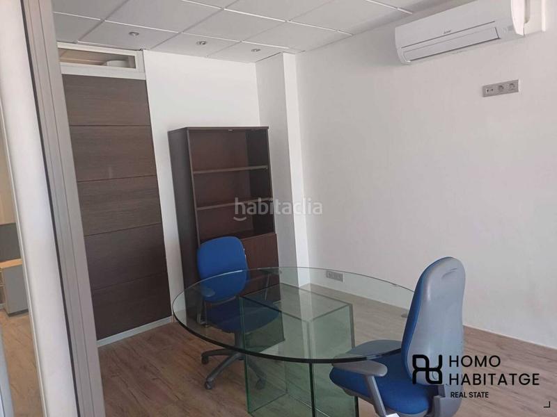 Foto 681e854e-0b21-4733-abda-695507637555. Lloguer oficina a Centre Sabadell