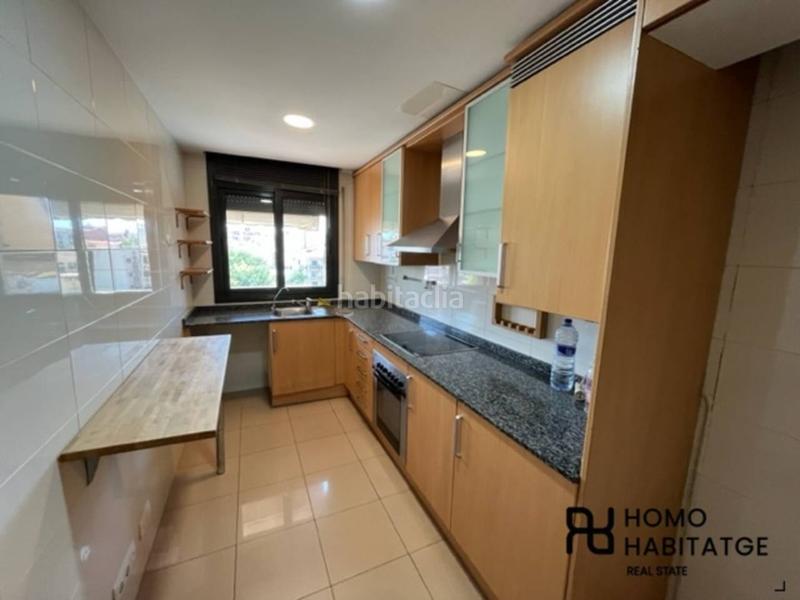 Foto 43d861f3-f16a-43fe-8391-a026d3d133d9. Piso venta de piso en Centre Sabadell