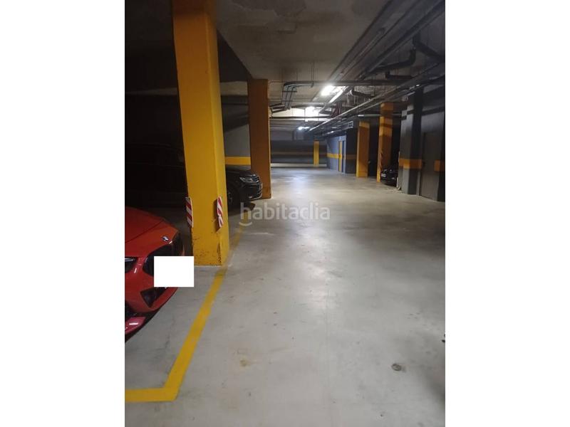 Foto 00e84202-e3a9-4e57-b4e9-9194a66a542b. Parking coche venta de plazas de parking Centre en Sabadell