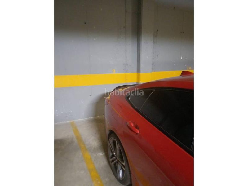 Foto 141c38ae-9907-4f8f-9540-ff759b48f230. Parking coche venta de plazas de parking Centre en Sabadell