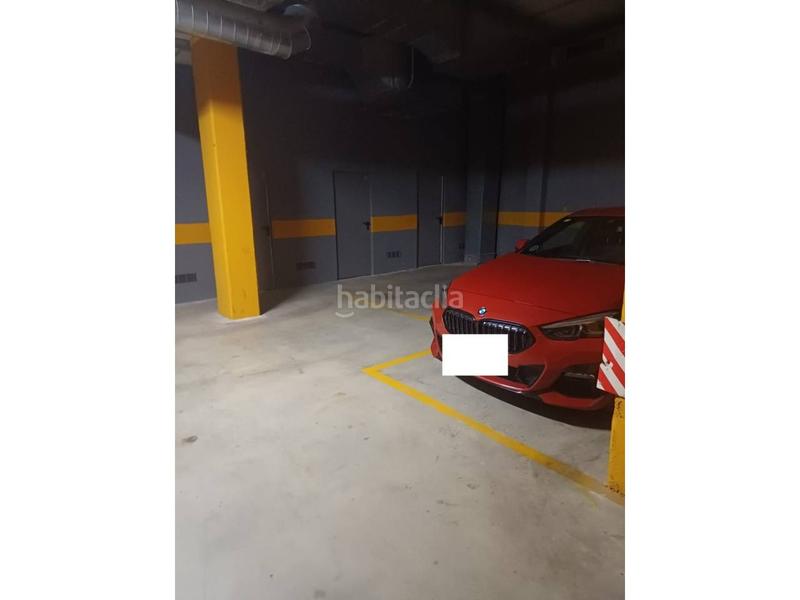 Foto d4837d2d-0943-40fd-a672-102584b8d24e. Parking coche venta de plazas de parking Centre en Sabadell