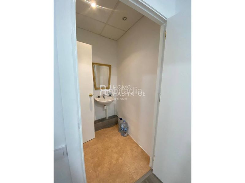 Foto 544fc3d7-5675-41cf-a8c2-9af6195b0ca3. Local comercial a Can Rull Sabadell