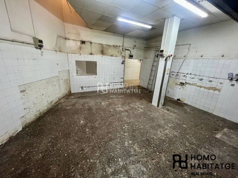 Foto d94ceaa2-ed2a-4ee2-9c24-734a443b5319. Local comercial a Creu de Barberà Sabadell
