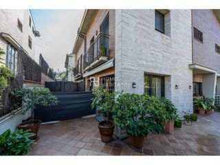 Casa  Calle pep ventura. Venta centro casa en sant quirze del vall�s