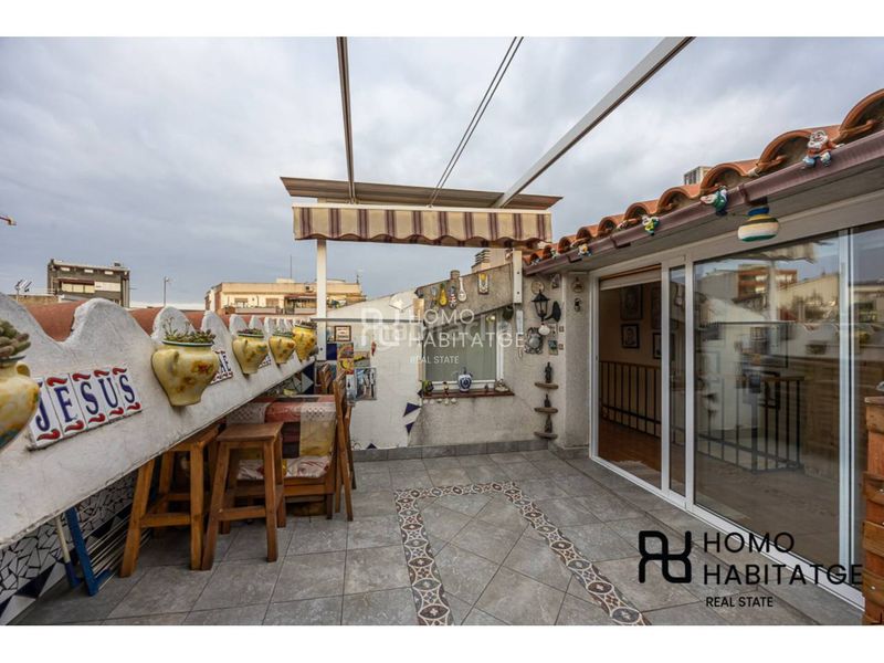 Foto 0c373540-8cf8-44c1-98bd-e46fc2a12267. Dúplex amb calefacció aparcament a Creu de Barberà Sabadell