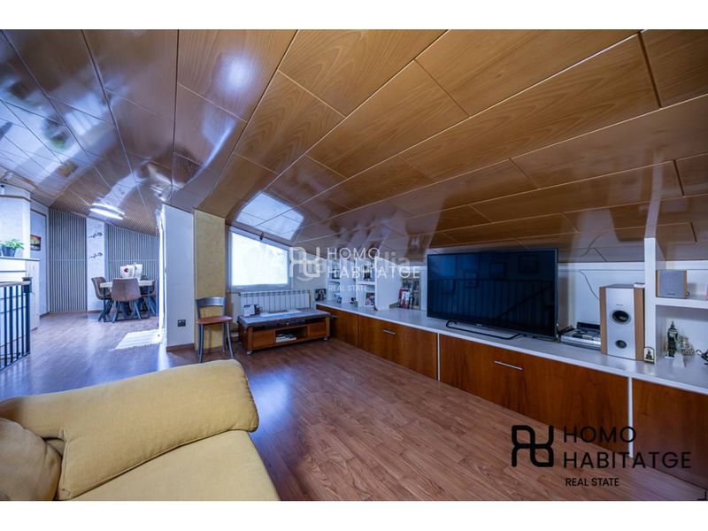 Foto 32bc47af-bb7a-4ea5-92c2-131a41f992d3. Dúplex amb calefacció aparcament a Creu de Barberà Sabadell