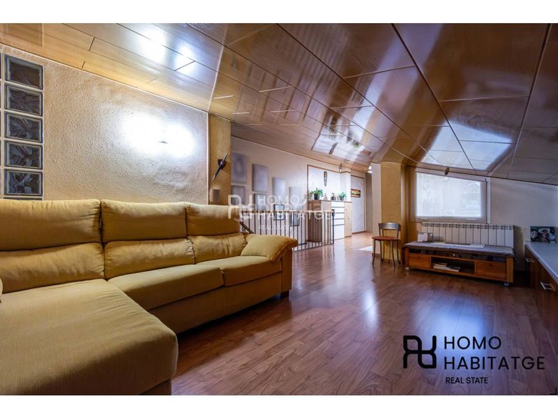 Foto 36679c4a-e949-42be-984e-e8bcb6eb67d2. Dúplex amb calefacció aparcament a Creu de Barberà Sabadell