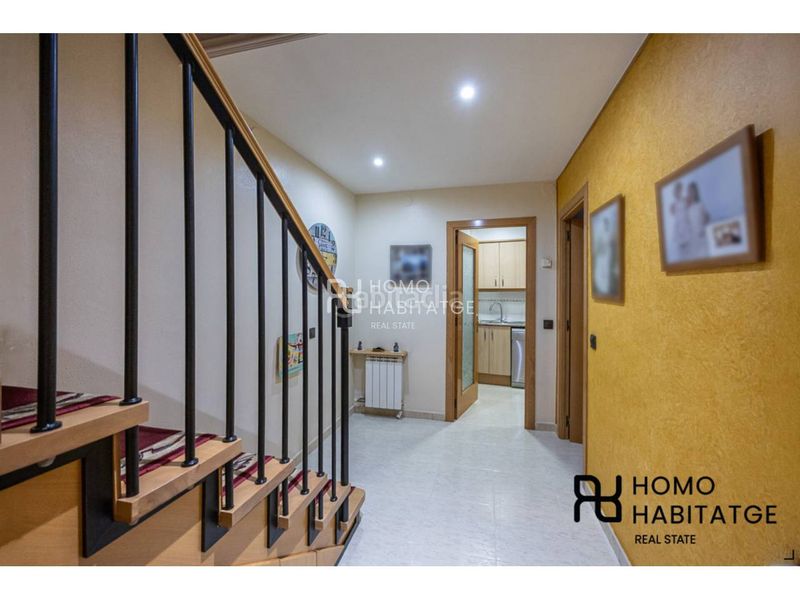 Foto 65ba6a63-15ee-4008-b27c-54004d5c417a. Dúplex amb calefacció aparcament a Creu de Barberà Sabadell