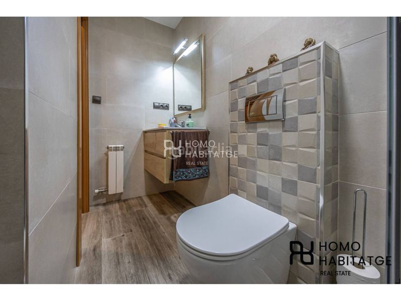 Foto 95d0bd2d-79cb-4e8d-b08e-cd73f0a2eed0. Dúplex amb calefacció aparcament a Creu de Barberà Sabadell