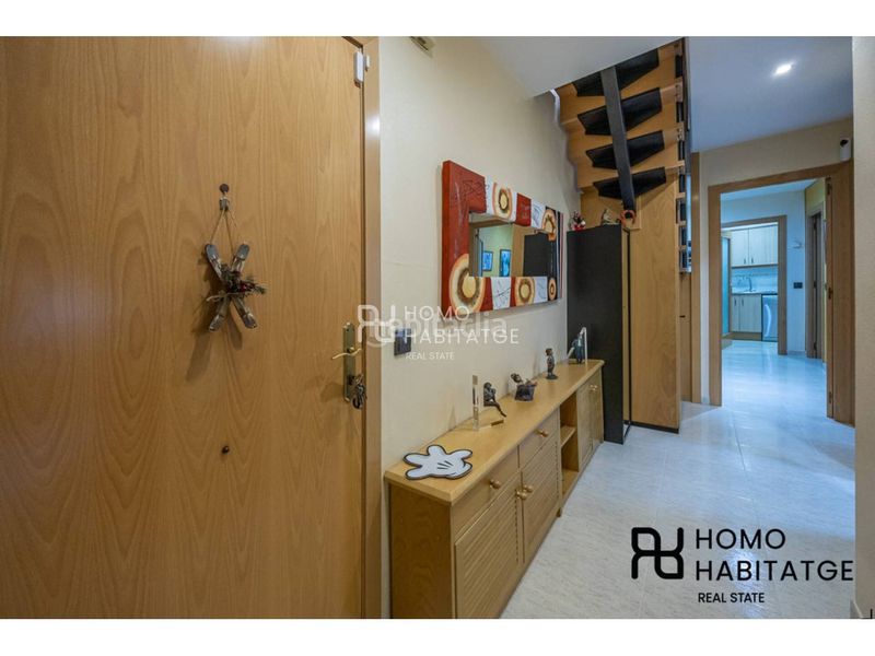 Foto 9d9e5c79-a136-48fb-bb28-7c2fb35387e0. Dúplex amb calefacció aparcament a Creu de Barberà Sabadell