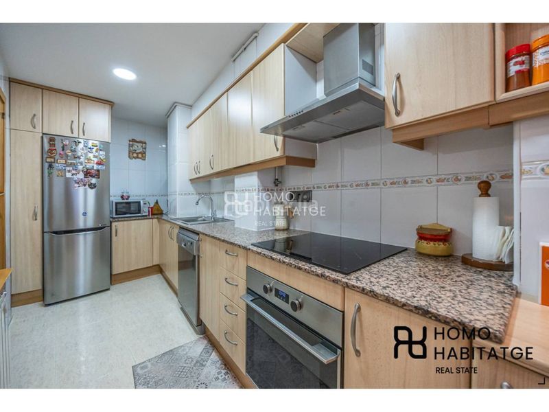 Foto de9d29d8-766f-473d-84cb-4d74a5860eaa. Dúplex amb calefacció aparcament a Creu de Barberà Sabadell