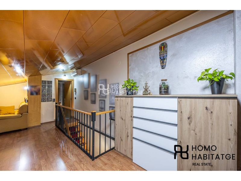 Foto e8c4b606-fcfc-402e-9b0e-d144f82be98c. Dúplex amb calefacció aparcament a Creu de Barberà Sabadell