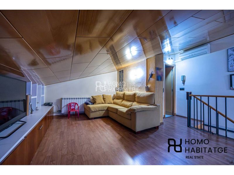 Foto fcc2ebb0-117e-4111-b947-e4fe7d6f3c91. Dúplex amb calefacció aparcament a Creu de Barberà Sabadell