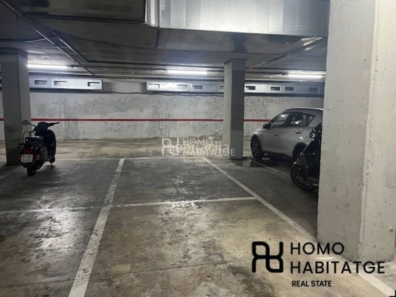 Foto 4c81b5a1-590e-44f2-8837-6b07ff36e7aa. Aparcament cotxe a Can Llong Sabadell