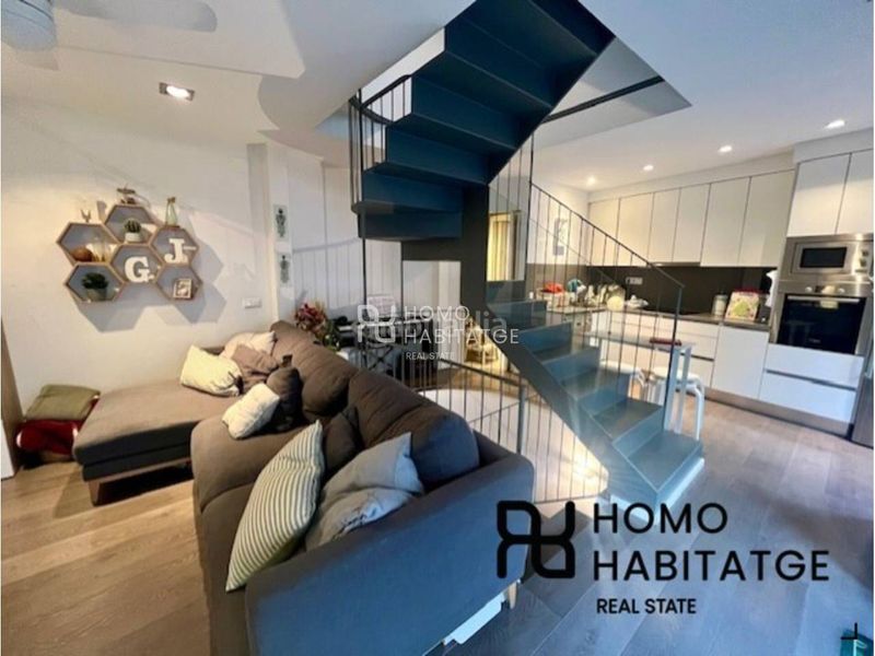 Foto acf3a22c-509d-495e-9ca6-a5627581e79a. Casa aparellada amb calefacció a Centre Sabadell