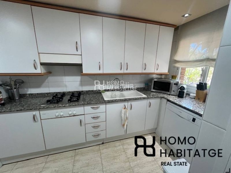 Foto 6a0b2f33-5f7c-4218-9a70-0861aee125c9. Pis amb calefacció aparcament a Centre Sabadell