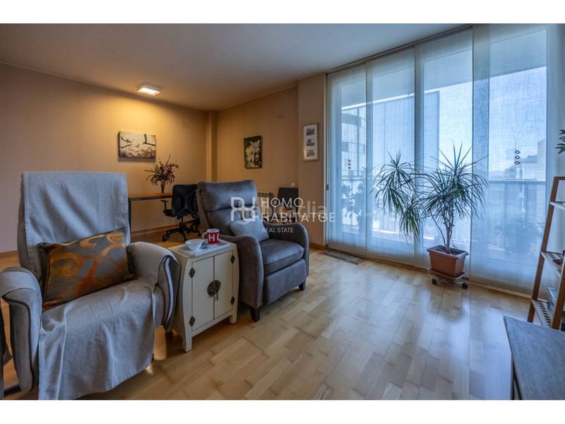 Foto 3c3f0b7d-ad52-44b5-92ec-f0688650ca73. Pis amb calefacció piscina a Centre Sabadell