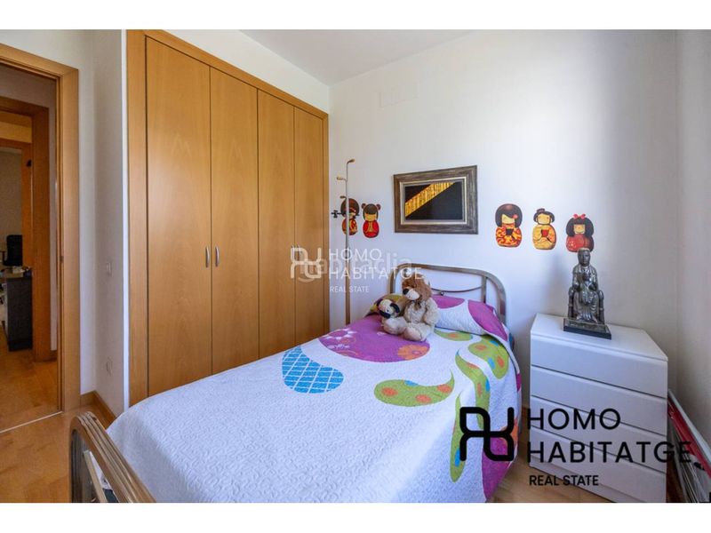 Foto 59a5b47e-6820-4a41-8528-028b5f9298eb. Pis amb calefacció piscina a Centre Sabadell