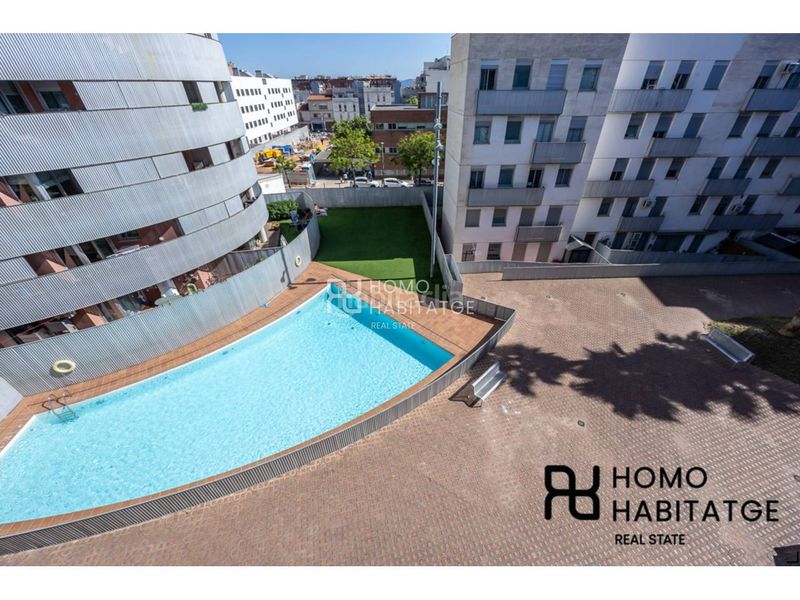 Foto ba1ee599-c999-48dc-9bc7-a3590f0ac2c3. Pis amb calefacció piscina a Centre Sabadell