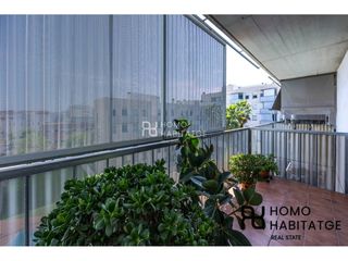 Pis  Plaza daniel sanahuja. Venta de piso amplio y luminoso en el centro de sabadell