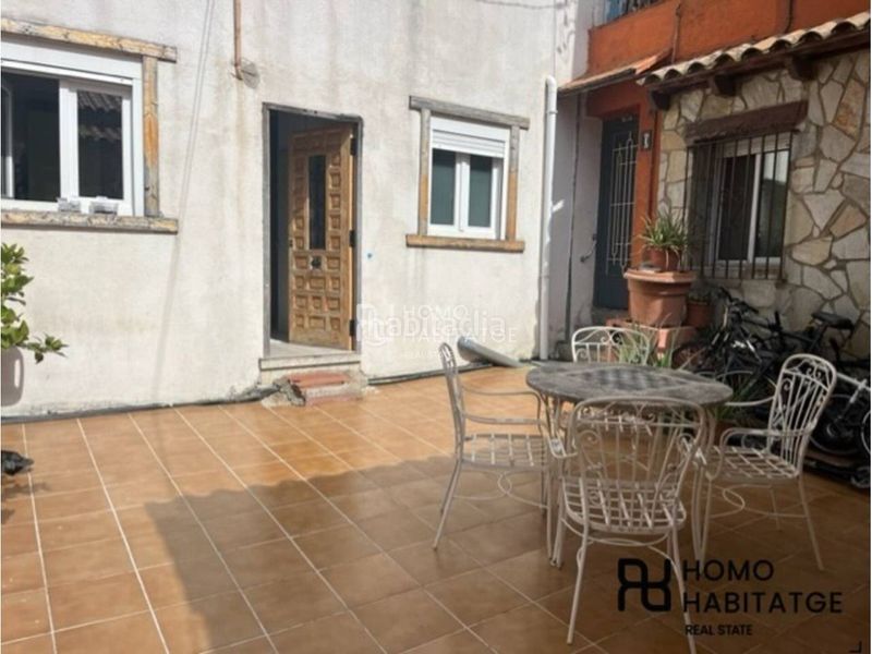 Foto aa43da21-2501-423a-a443-aeb82f24a188. Casa a Can Palet Terrassa