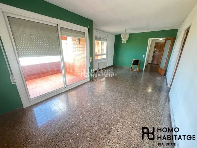 Foto 477870f7-dbd5-45ec-ac1c-9d0d80da0e88. Pis amb calefacció aparcament a Creu Alta Sabadell